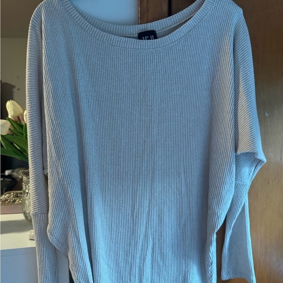 N 11 Tops - Cream Crew Neck Top with Lightweight Texture